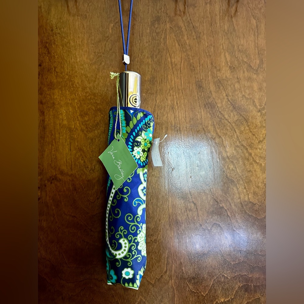 Vera Bradley Umbrella, Rhythm and Blues pattern - Picture 4 of 4